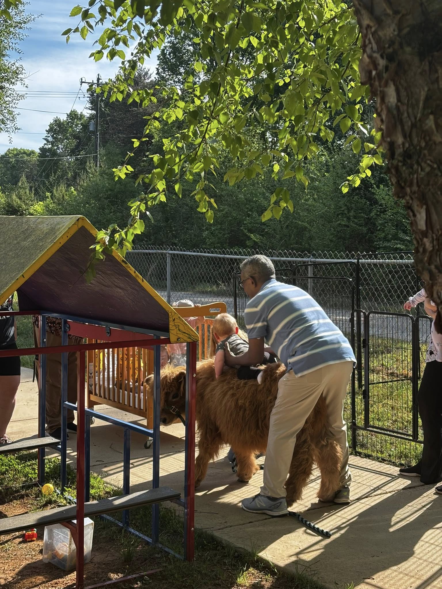 Families with gentle farm animals